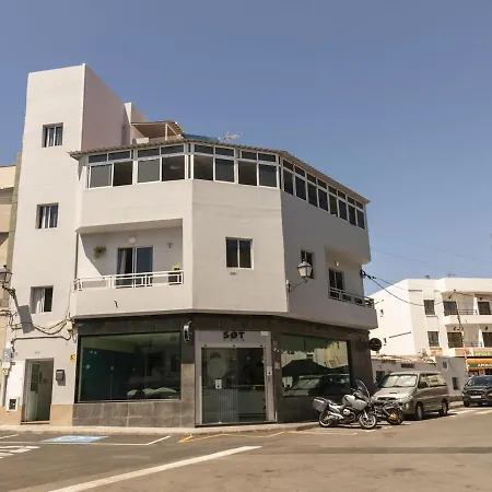 Lightbooking Lola Playa De Apartment *