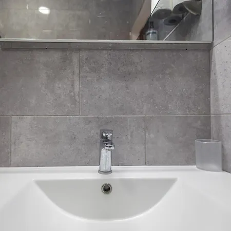 Lightbooking Lola Playa De Apartment *
