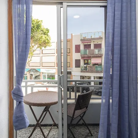 Lightbooking Lola Playa De